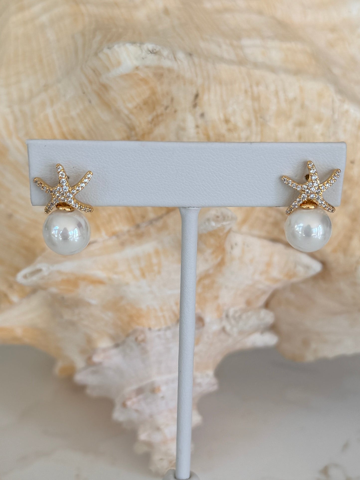 Starfish & Pearl Earring