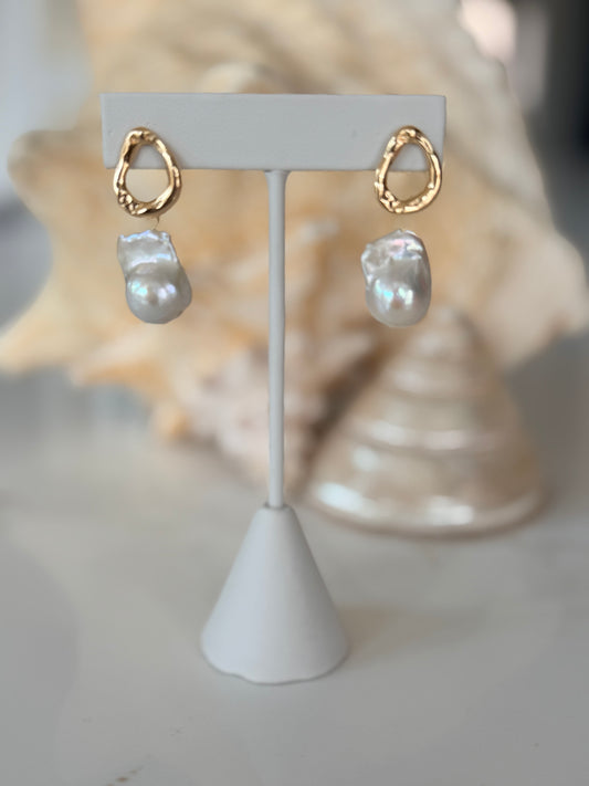 Baroque Pearl Drop Earring
