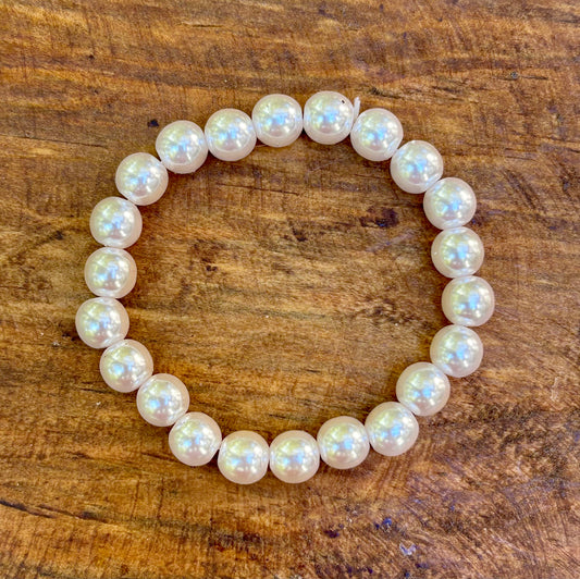 Stretchy Faux Pearl Bracelet