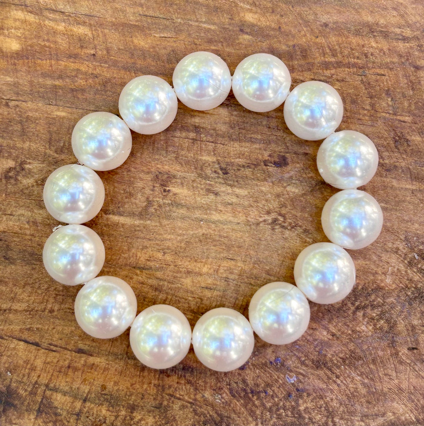 Stretchy Faux Pearl Bracelet