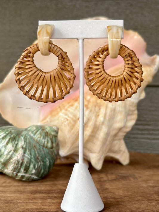 Cream Bali Button Stud Earring