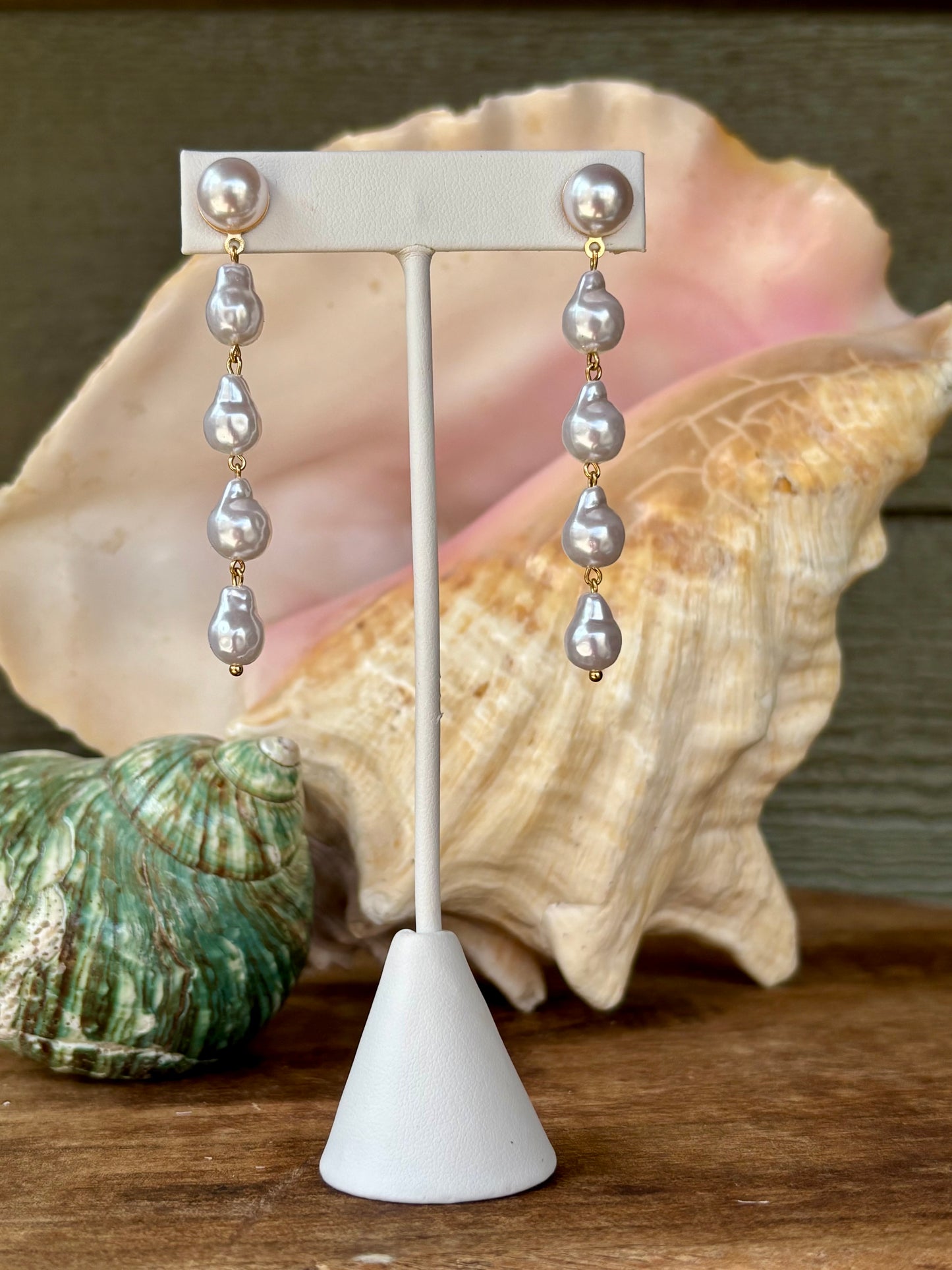Natural Pearl Drop Earring